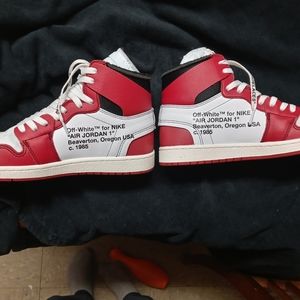 Off White Air Jordon 1's